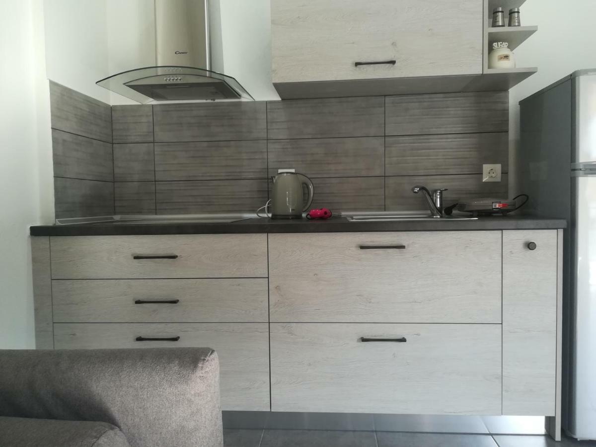 Savvas & Katerinas Appartments Неос-Мармарас Экстерьер фото